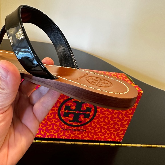 NWT Authentic Rare Luxury Minimalist Tory Burch Black Patent Cameron Thong - Picture 17 of 17